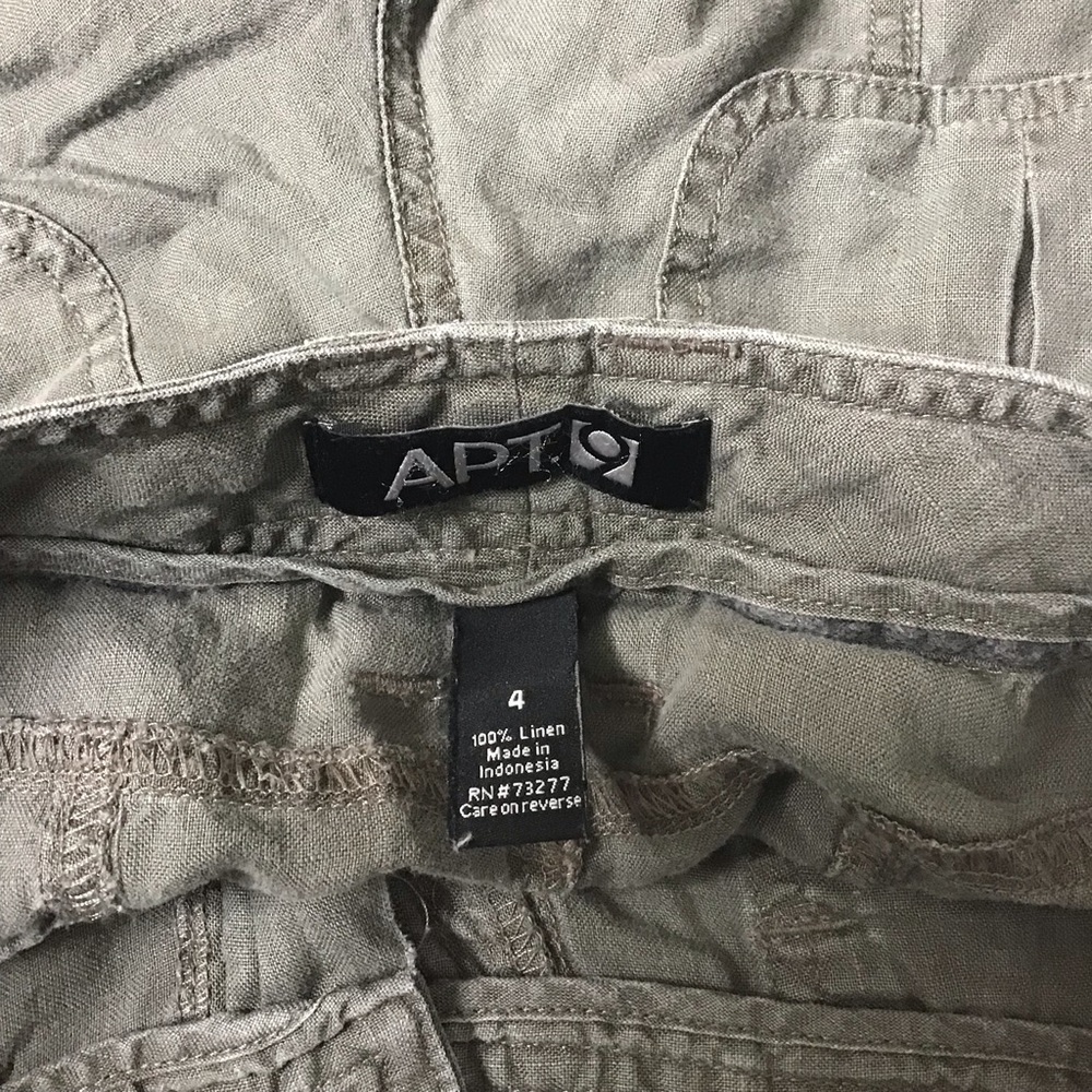 Shorts - Picture 3 of 3